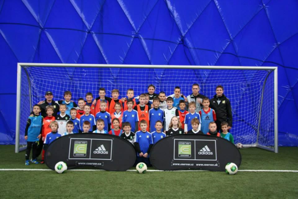 Profesionálne Coerver® kempy si pochvaľujú hráči i rodičia