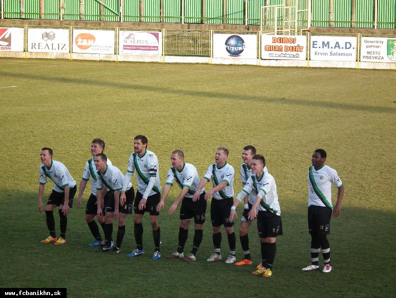 FC BANÍK HORNÁ NITRA SI UPEVNIL MIESTO NA ČELE TABUĽKY