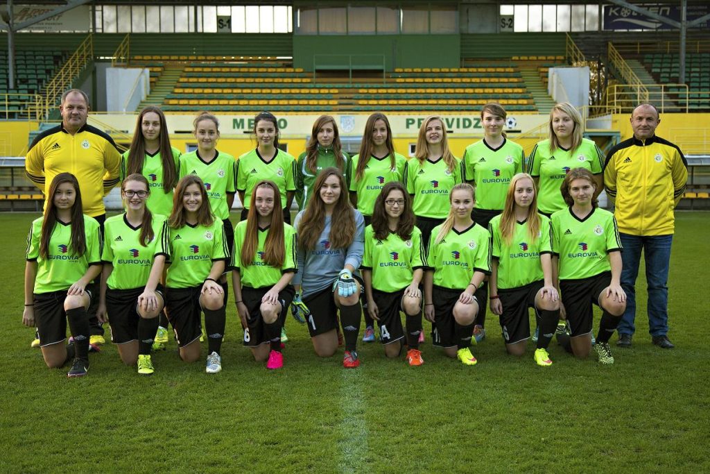 JUNIORKY: Víťazsky halového turnaja v Leviciach