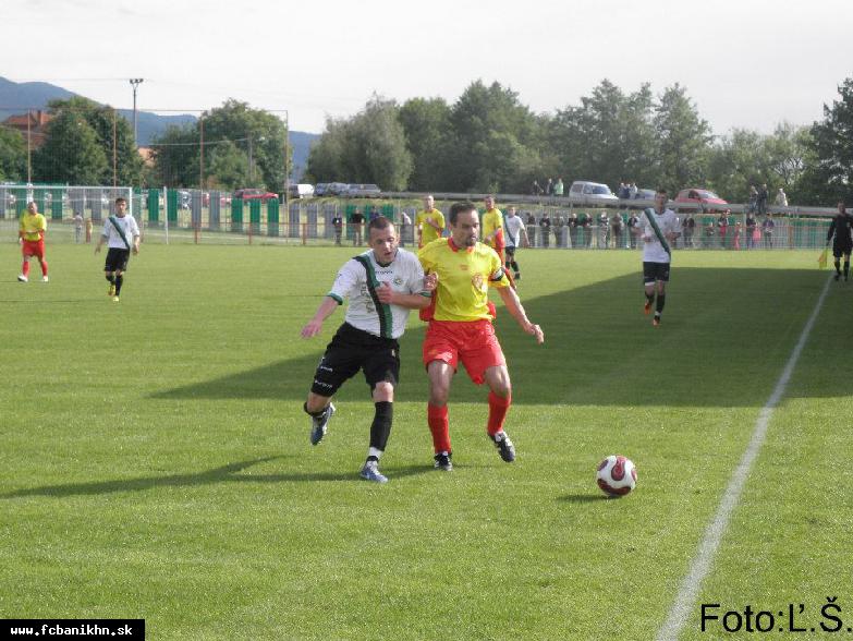 HORNÁ NITRA NEZAVÁHALA ANI V LEHOTA POD VTÁČNIKOM