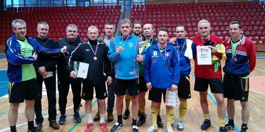 Zostava starých pánov Prievidze proti Slovanu Bratislava