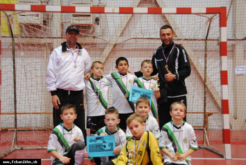 Baníčkovia U9 v Bánovciach na najvyššom stupienku