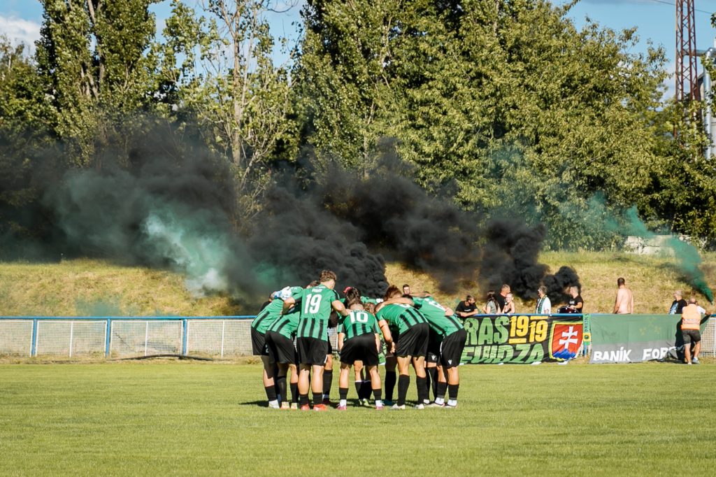 Iskra Nováky 0:5 Baník Prievidza (SC, Vladímir Králik)