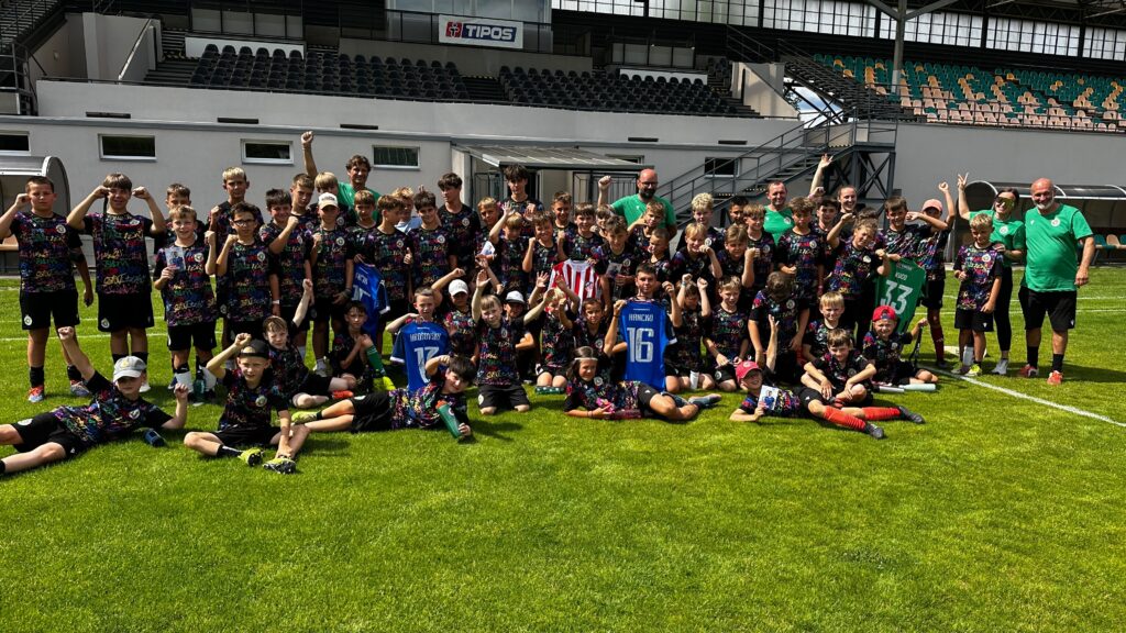 Tréningy, súťaže, regenerácia či mentálny kouč. Aj taký bol letný futbalový Baník kemp